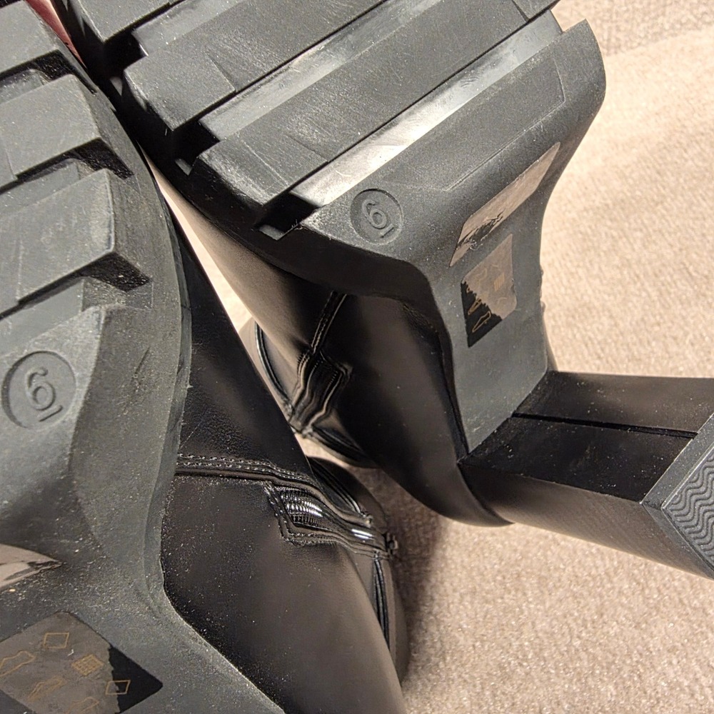 Milwaukee Performance Womens Black Leather Heeled Platform Biker Boots Size 6 - Picture 6 of 7